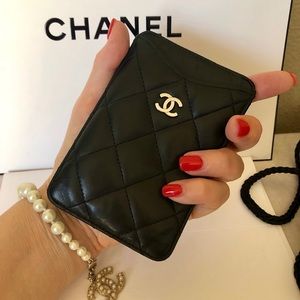 CHANEL Black Quilted Leather CC Phone Case Holder